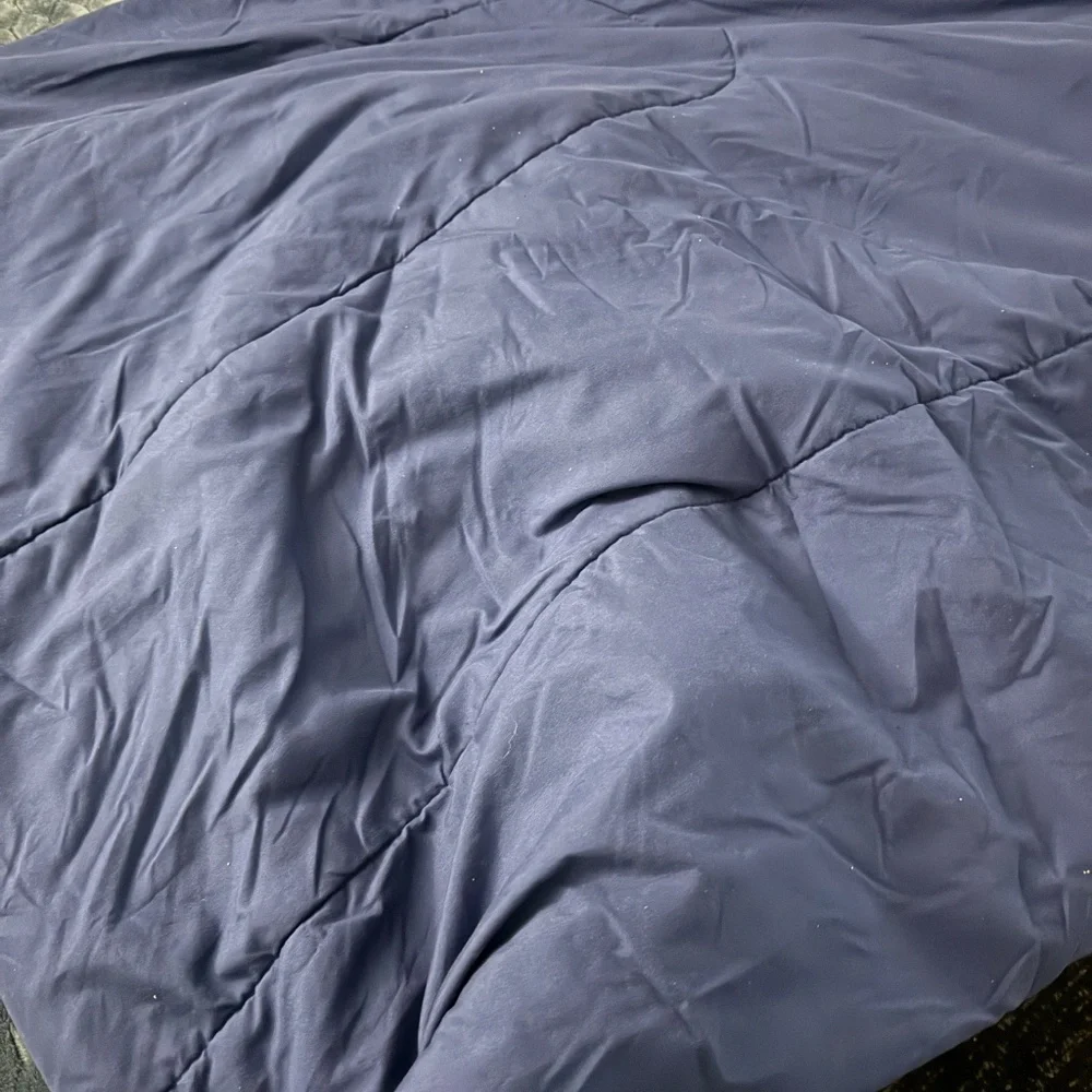 Navy Blue 100% Polyester Microfiber Channel Stitch Comforter All-Season Down